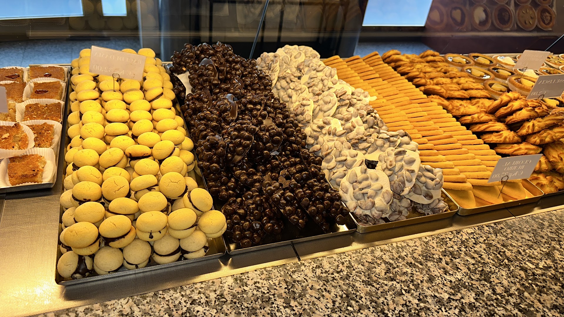 Sayedein Bakery · Foto 4